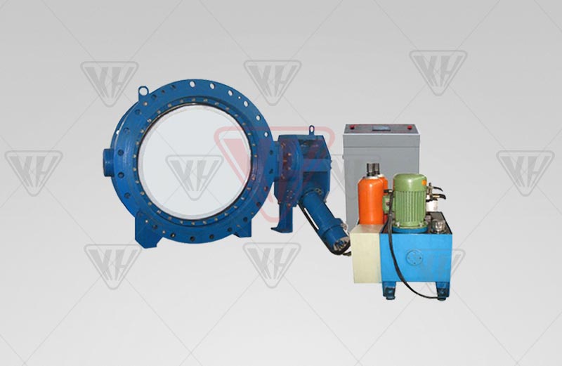 Accumulator type liquid control slow closing butterfly valve 